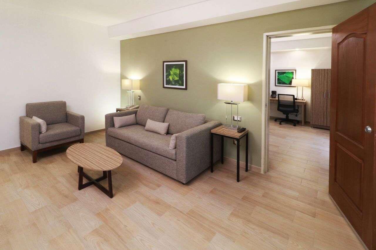 Wyndham Garden Monterrey Valle Real المظهر الخارجي الصورة