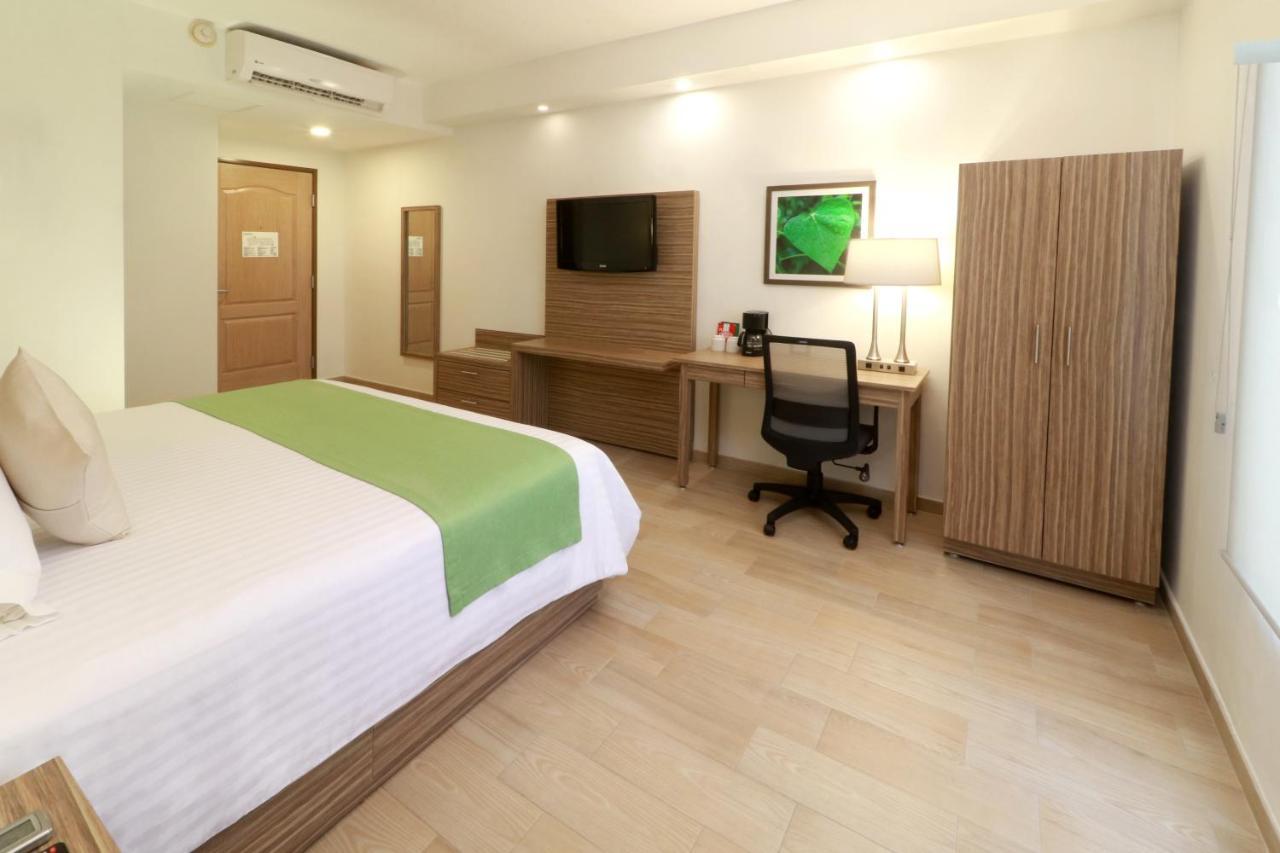Wyndham Garden Monterrey Valle Real المظهر الخارجي الصورة
