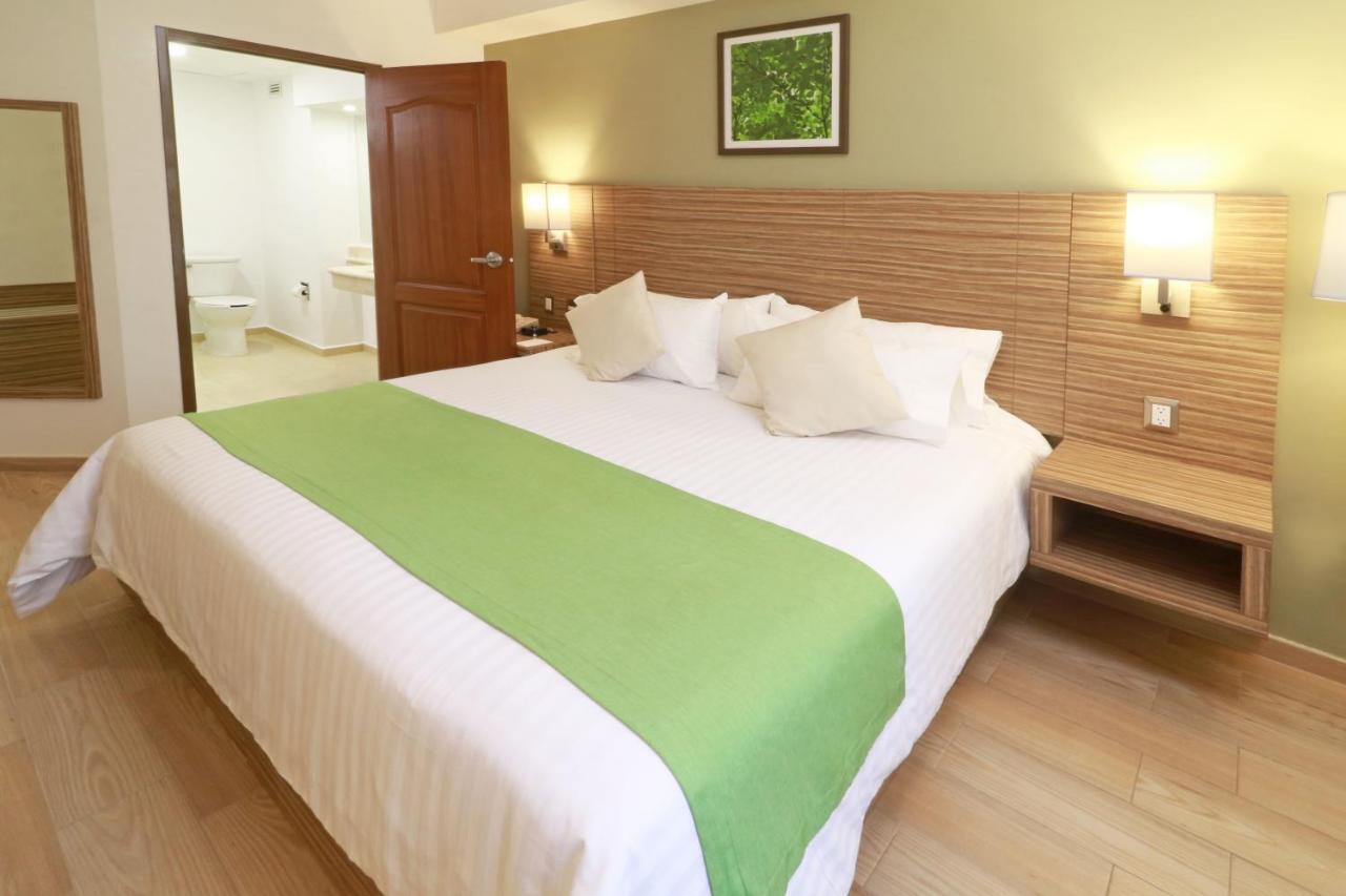 Wyndham Garden Monterrey Valle Real المظهر الخارجي الصورة