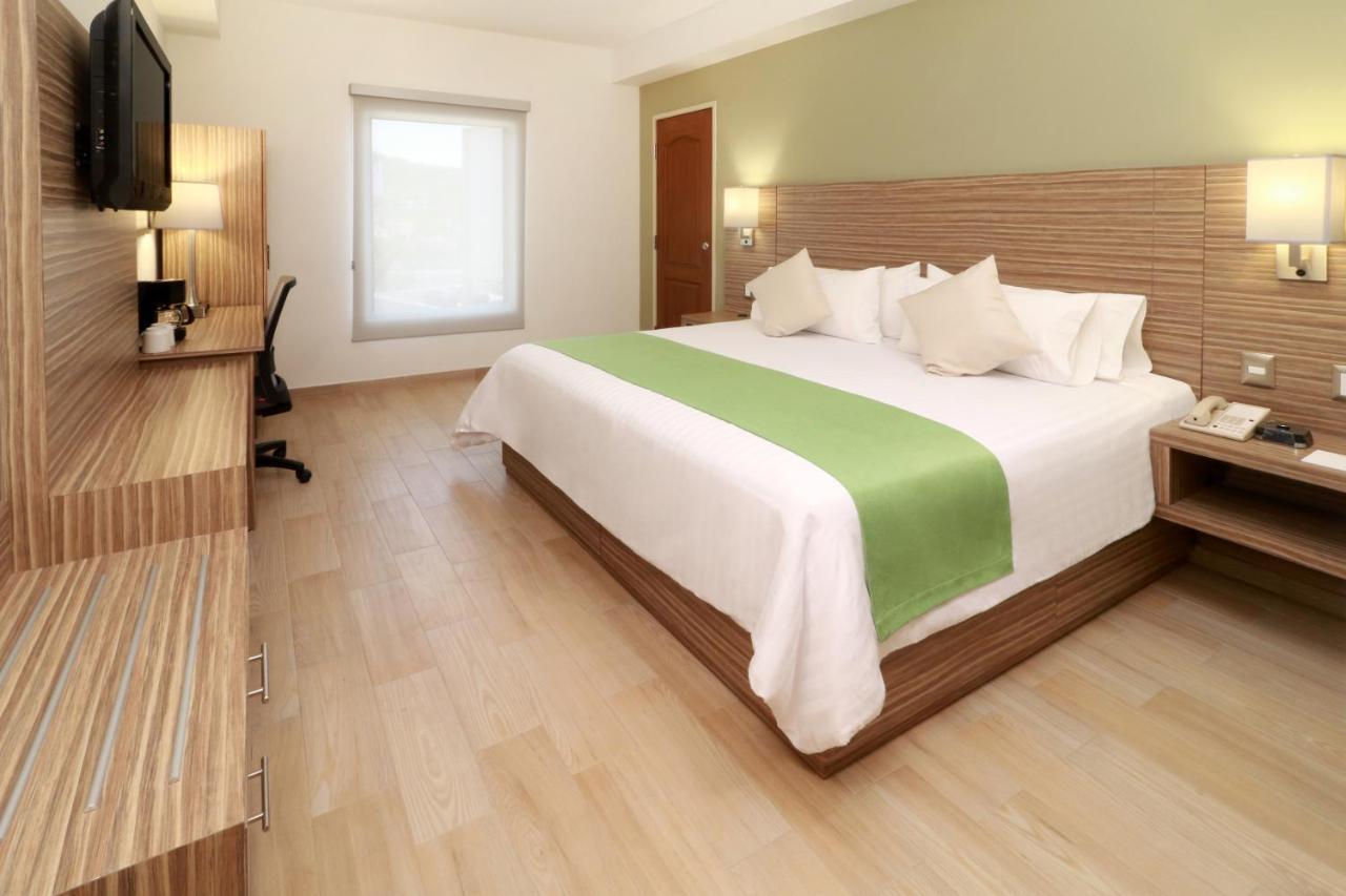 Wyndham Garden Monterrey Valle Real المظهر الخارجي الصورة