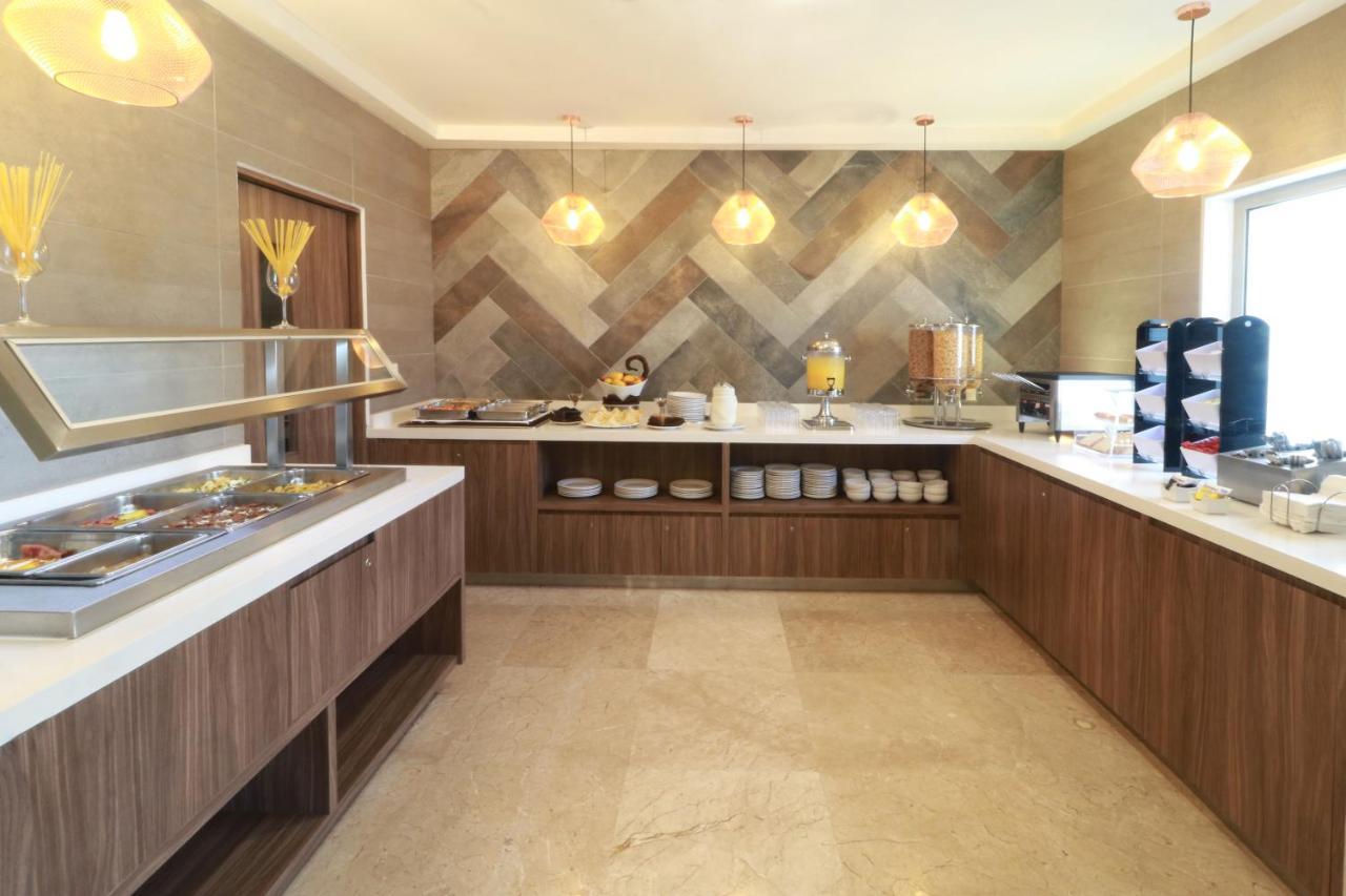 Wyndham Garden Monterrey Valle Real المظهر الخارجي الصورة