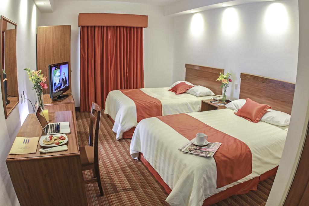 Wyndham Garden Monterrey Valle Real الغرفة الصورة