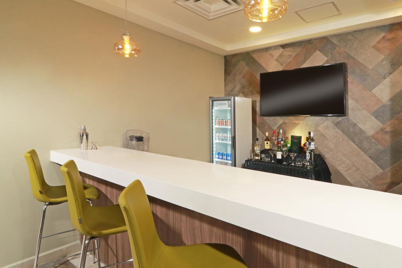 Wyndham Garden Monterrey Valle Real المظهر الخارجي الصورة