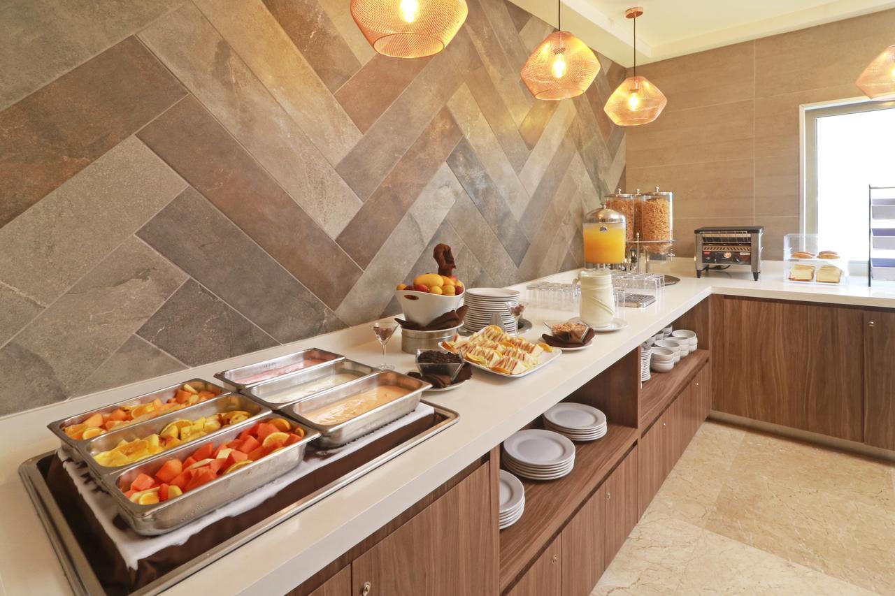 Wyndham Garden Monterrey Valle Real المظهر الخارجي الصورة