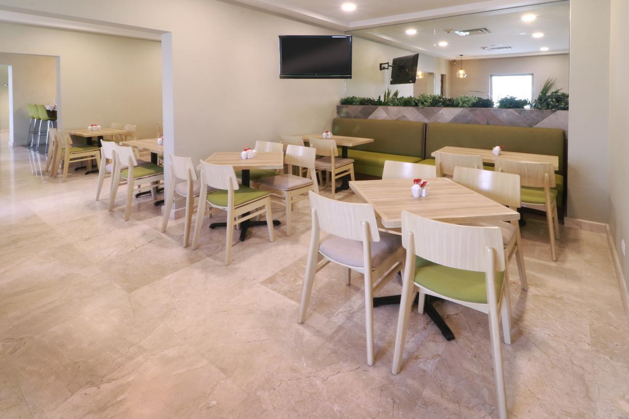 Wyndham Garden Monterrey Valle Real المظهر الخارجي الصورة